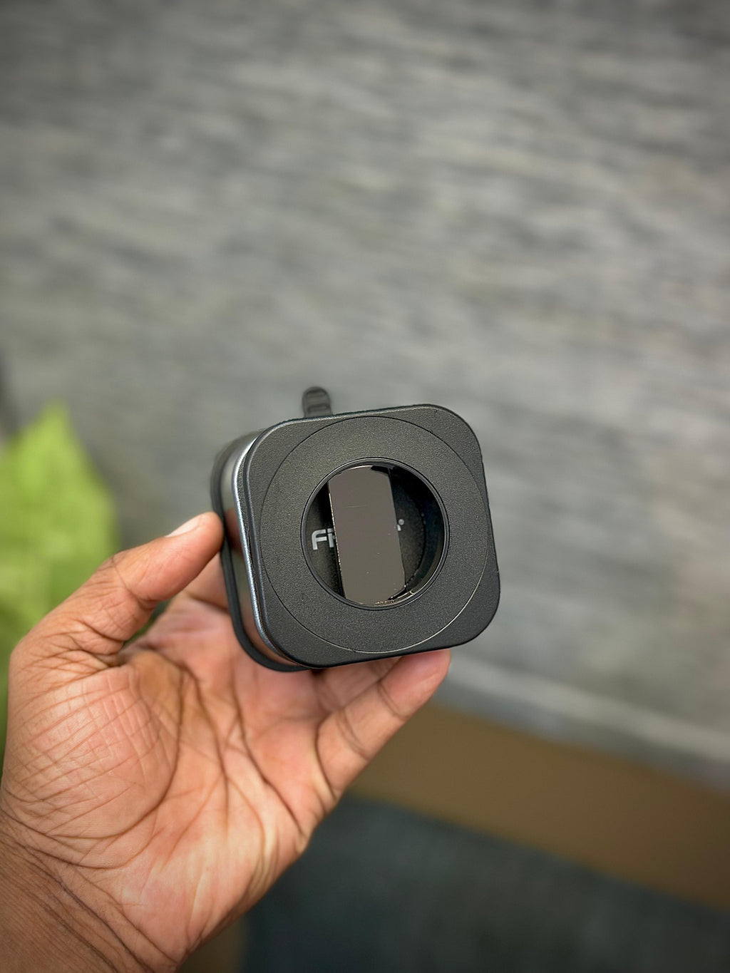 Magnetic Car Phone Holder .